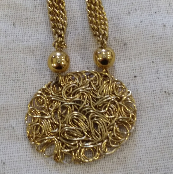 Vintage Gold tone flat Nest 3 Strand Necklace - Picture 6 of 8